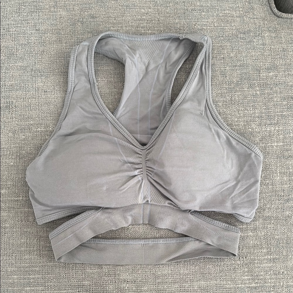 Alphalete Gray Sports Bra with Racerback Design